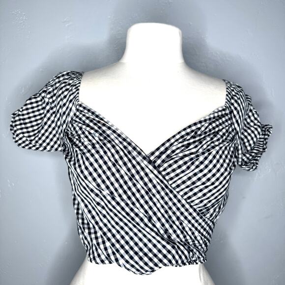 Black & White Gingham Pattern Blouse- Size M US - Picture 2 of 9